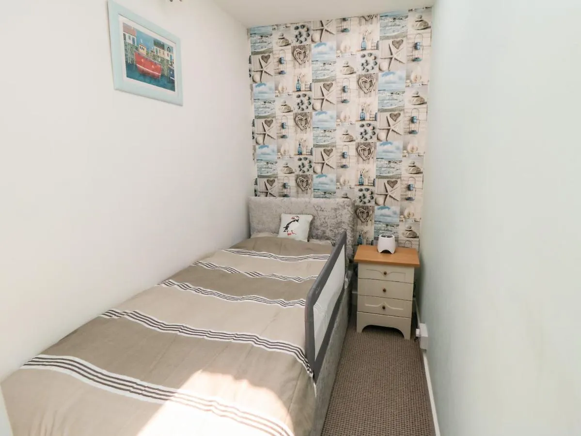 Harbour Cottage Bridlington 0*,
